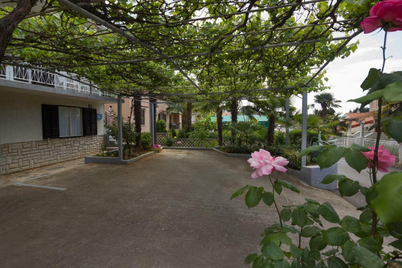 Apartment Brle Porec Exterior photo